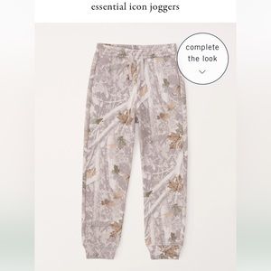 Abercrombie & Fitch womens camo sweats